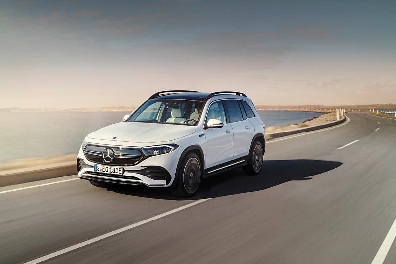 '패밀리 전기 SUV로 안성맞춤' 벤츠 EQB 300 4MATIC AMG라인 국내 출시!