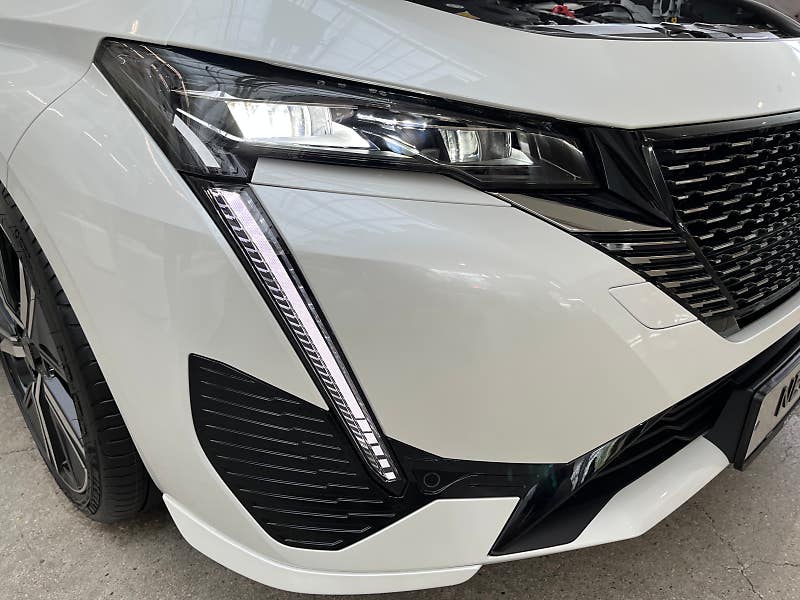 “저절로 눈이 갑니다” 극강의 스타일리쉬함으로 무장한 ‘뉴 푸조 308’ 출시