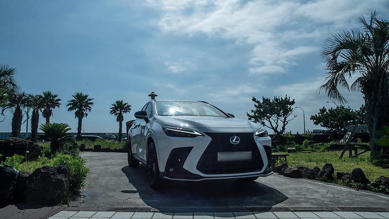 [시승기] 코어 고객 vs. 미래 동력
렉서스의 고민이 담긴 2세대 NX