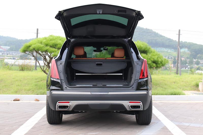 [시승기] 부드러운 엔진 필링과 넉넉한 공간의 조화, '캐딜락 XT5'