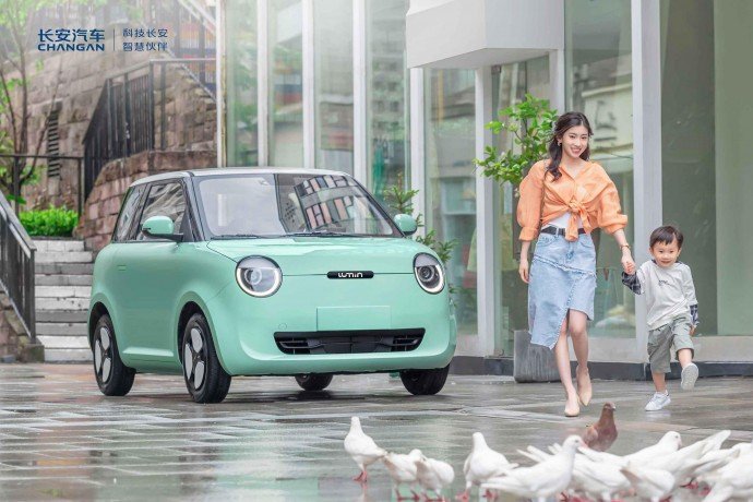 由于中国和电动汽车市场的迅速增长，对汽车意识的变化变化