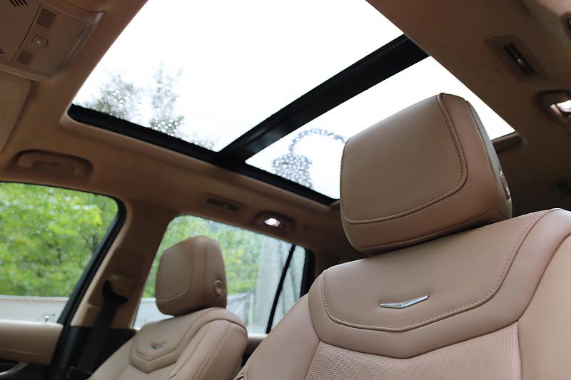 [시승기] '6인승 시트와 믿음직한 운동성능'이 매력적, 캐딜락 XT6