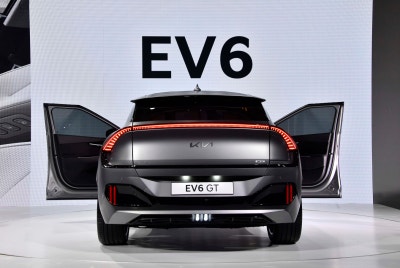 3.5초 끊는 ‘EV6 GT’ 출격 드리프트? 버튼만 누르세요 585마력 
