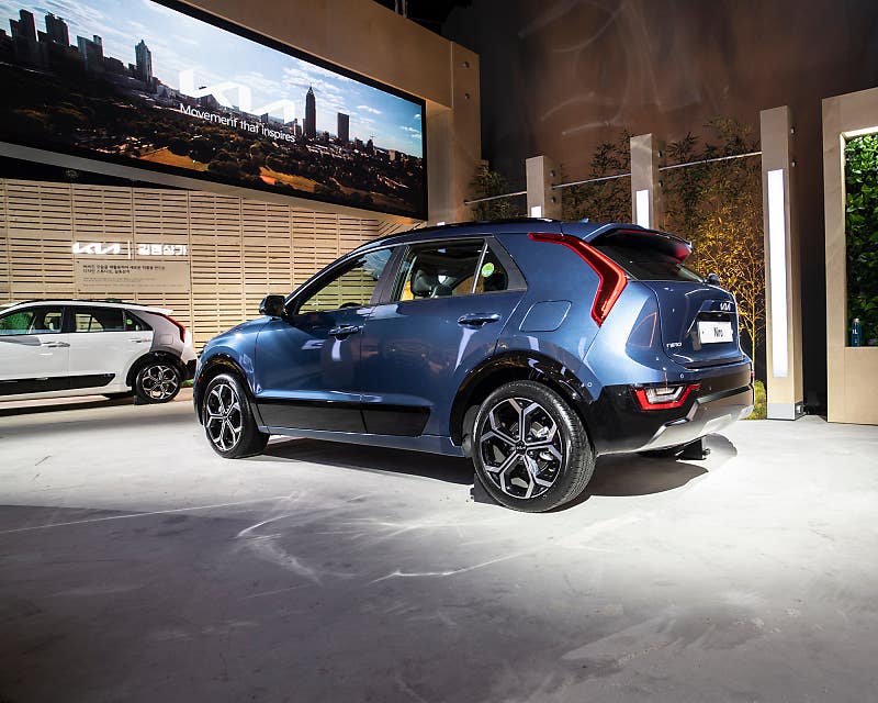 니로의 탄탄해진 주행 감각, 바뀐 타이어도 한 몫 한다? 콘티넨탈 장착한 시그니처 트림