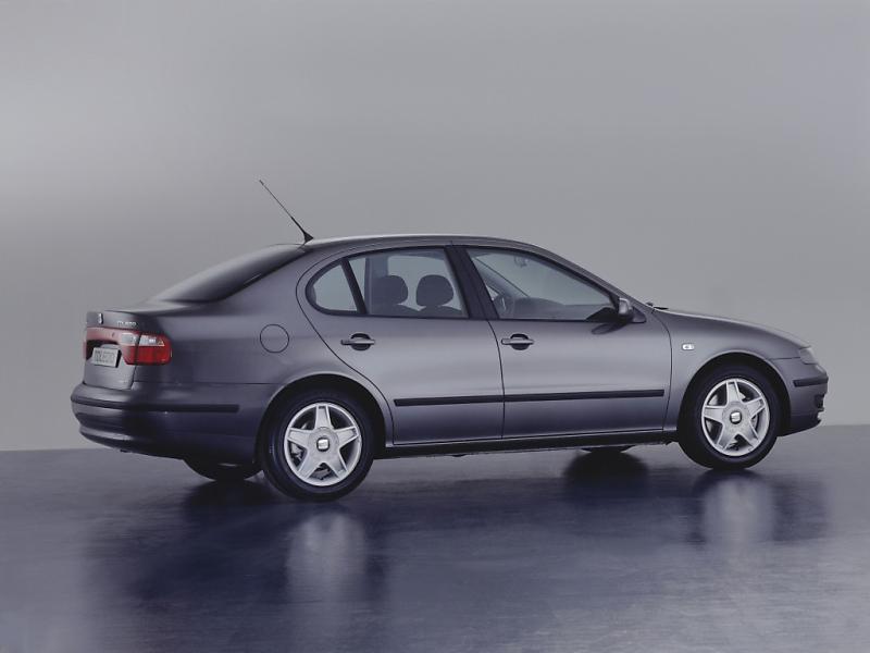 Autositzbezüge Autoschonbezüge Grau passend für SEAT Toledo II 1998 - 2004