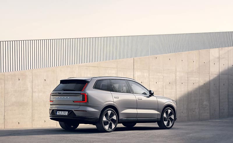 볼보자동차, 새로운 순수 전기SUV 'VOLVO EX90' 글로벌 최초 공개