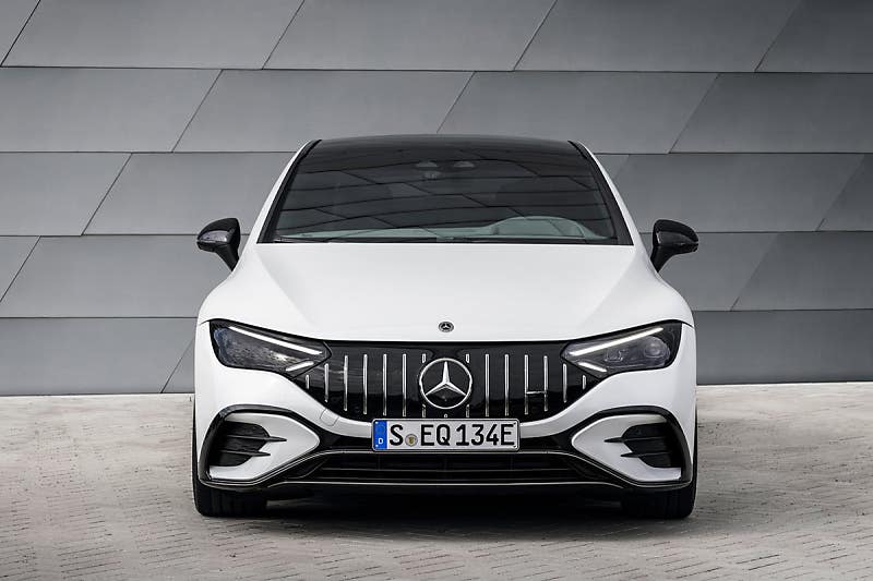 AMG EQE 53 4매틱+ 전면부