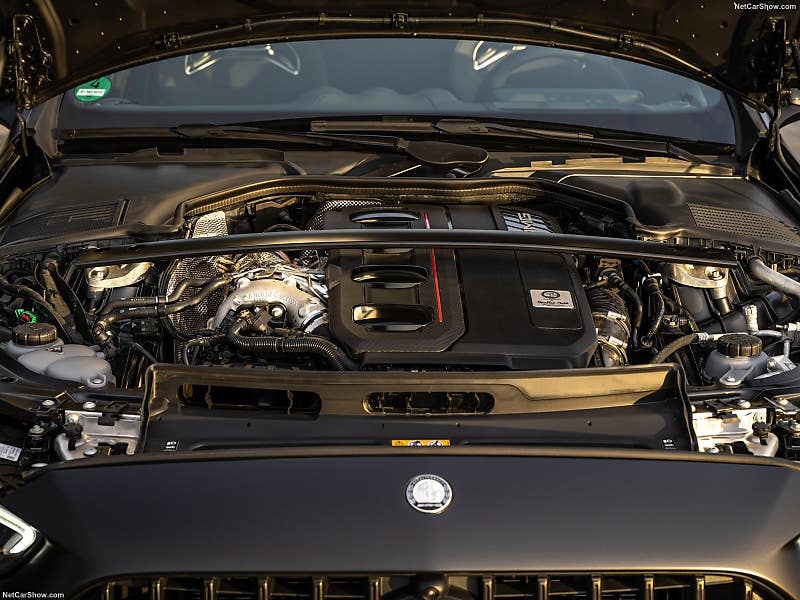 특이한 엔진을 장착한 자동차들