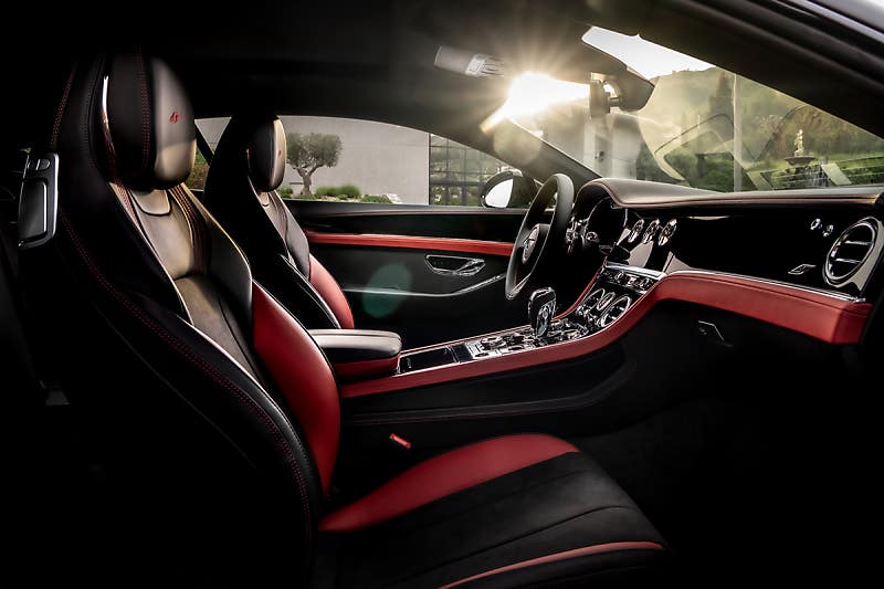 벤틀리 컨티넨탈 GT 뮬리너, 아주르, S 공식 출시