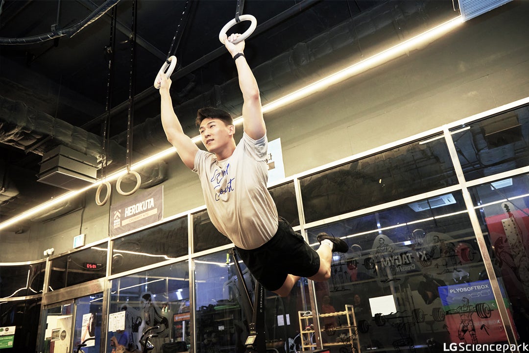 출근 해선 커리어 성장, 퇴근 후엔 근성장