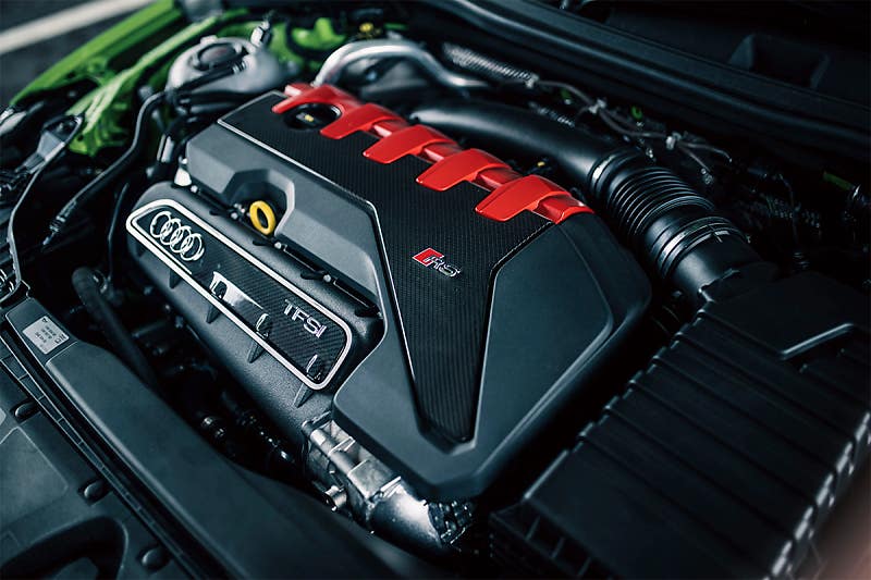 아우디 RS3 EA855 evo 엔진