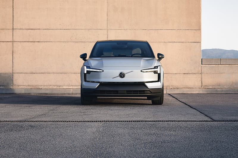 4천만 원 대 전기 SUV? 볼보, EX30 사전계약 실시